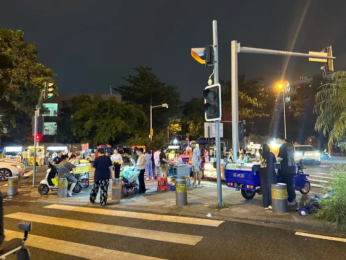 摆摊干小餐饮，真能轻松月入过万？